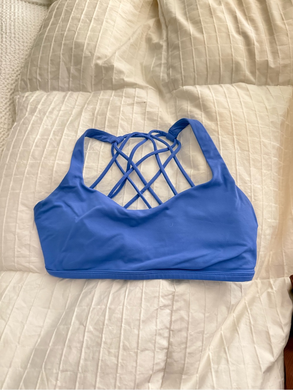 Lululemon Free to be wild sports bra